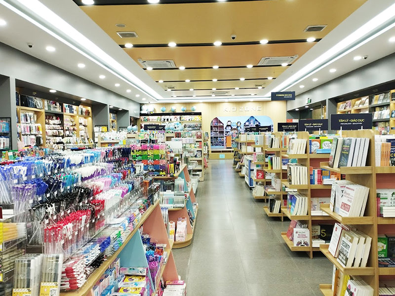 Nhà Sách Phương Nam – Số 533-535 Đường Ngô Gia Tự