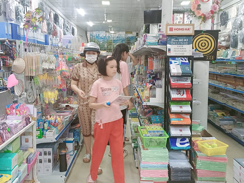 Nhà Sách Tri Thức Vàng –  Số 1157 Đường Trần Nhân Tông